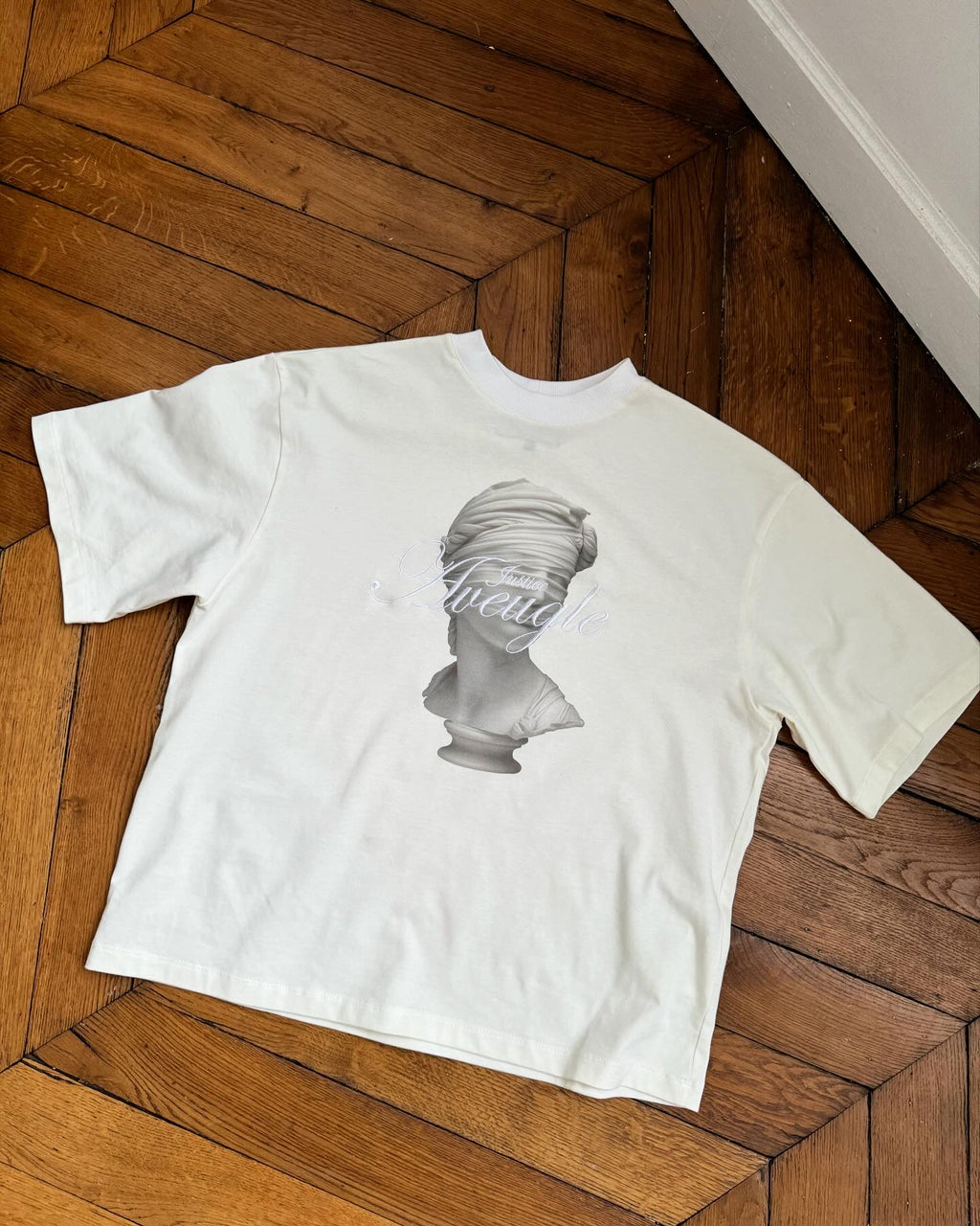 T-shirt White Bust Marble